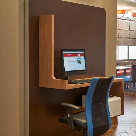 Towneplace Suites By Marriott Windsor Luaran gambar