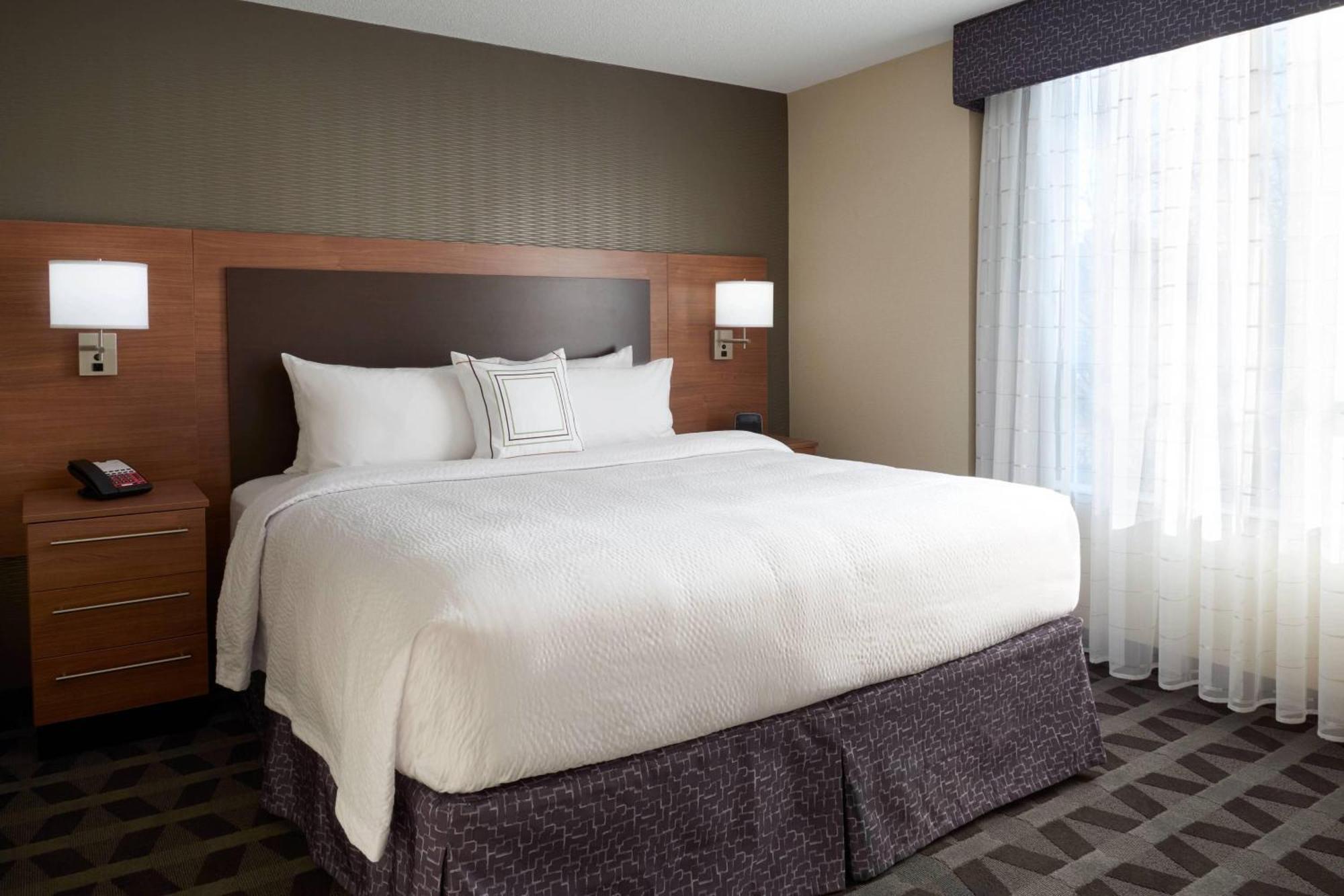 Towneplace Suites By Marriott Windsor Luaran gambar