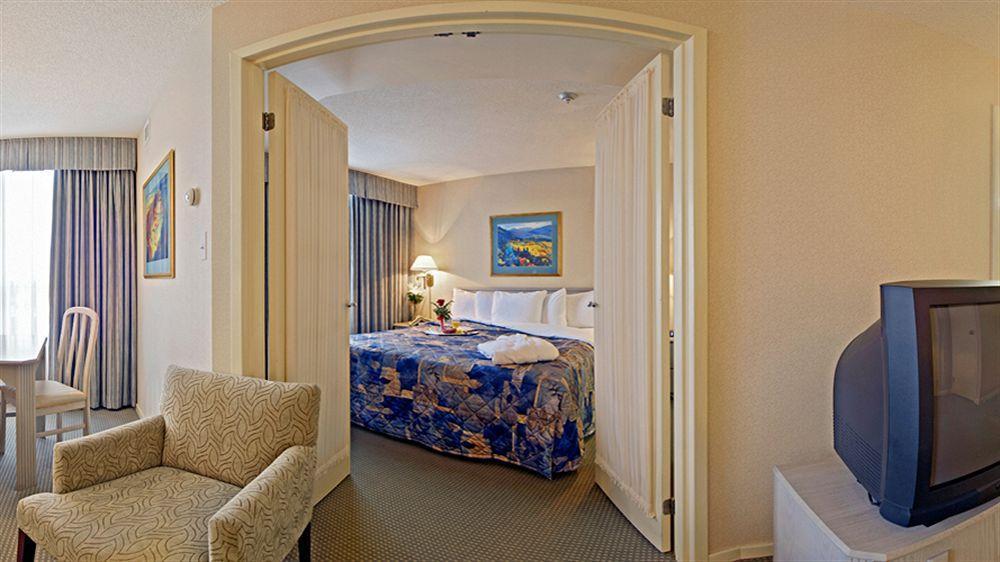 Towneplace Suites By Marriott Windsor Luaran gambar