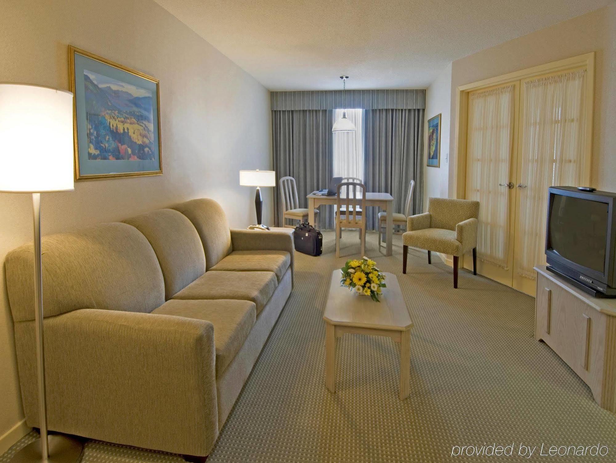 Towneplace Suites By Marriott Windsor Luaran gambar