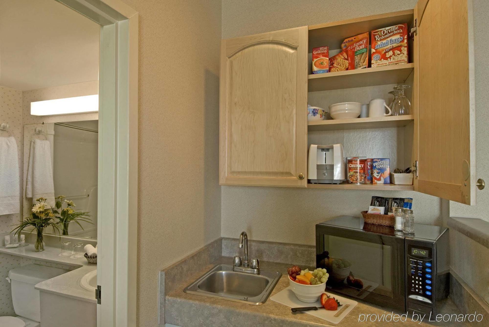 Towneplace Suites By Marriott Windsor Luaran gambar